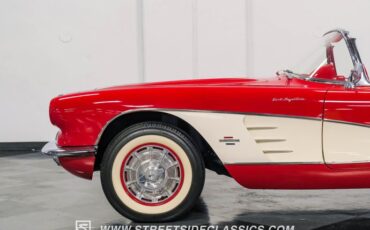 Unknown-Corvette-1961-Roman-Red-Red-2