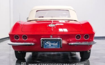 Unknown-Corvette-1961-Roman-Red-Red-21