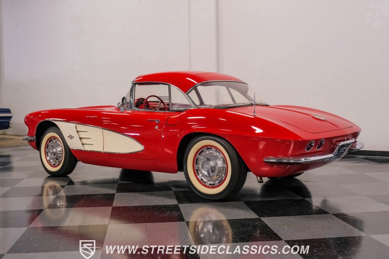 Unknown-Corvette-1961-Roman-Red-Red-27