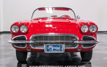 Unknown-Corvette-1961-Roman-Red-Red-32