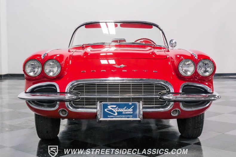 Unknown-Corvette-1961-Roman-Red-Red-32