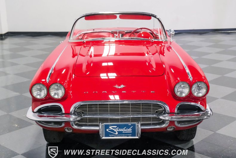 Unknown-Corvette-1961-Roman-Red-Red-33