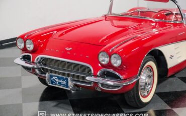 Unknown-Corvette-1961-Roman-Red-Red-35