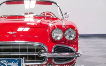 Unknown-Corvette-1961-Roman-Red-Red-36