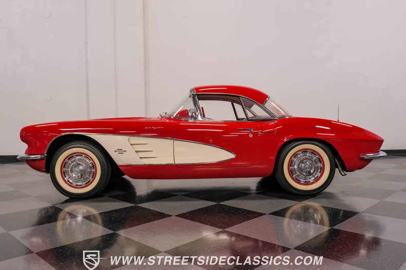 Unknown-Corvette-1961-Roman-Red-Red-41