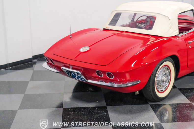 Unknown-Corvette-1961-Roman-Red-Red-5