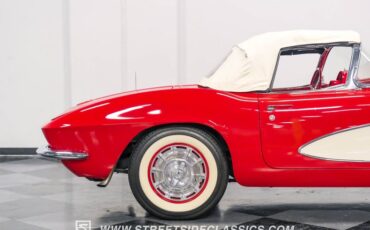 Unknown-Corvette-1961-Roman-Red-Red-9