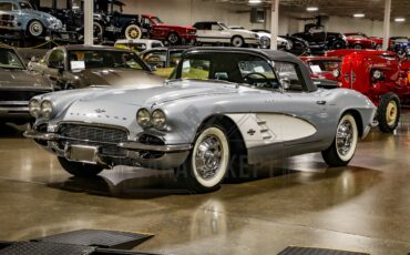 Unknown-Corvette-1961-Silver-Black-1