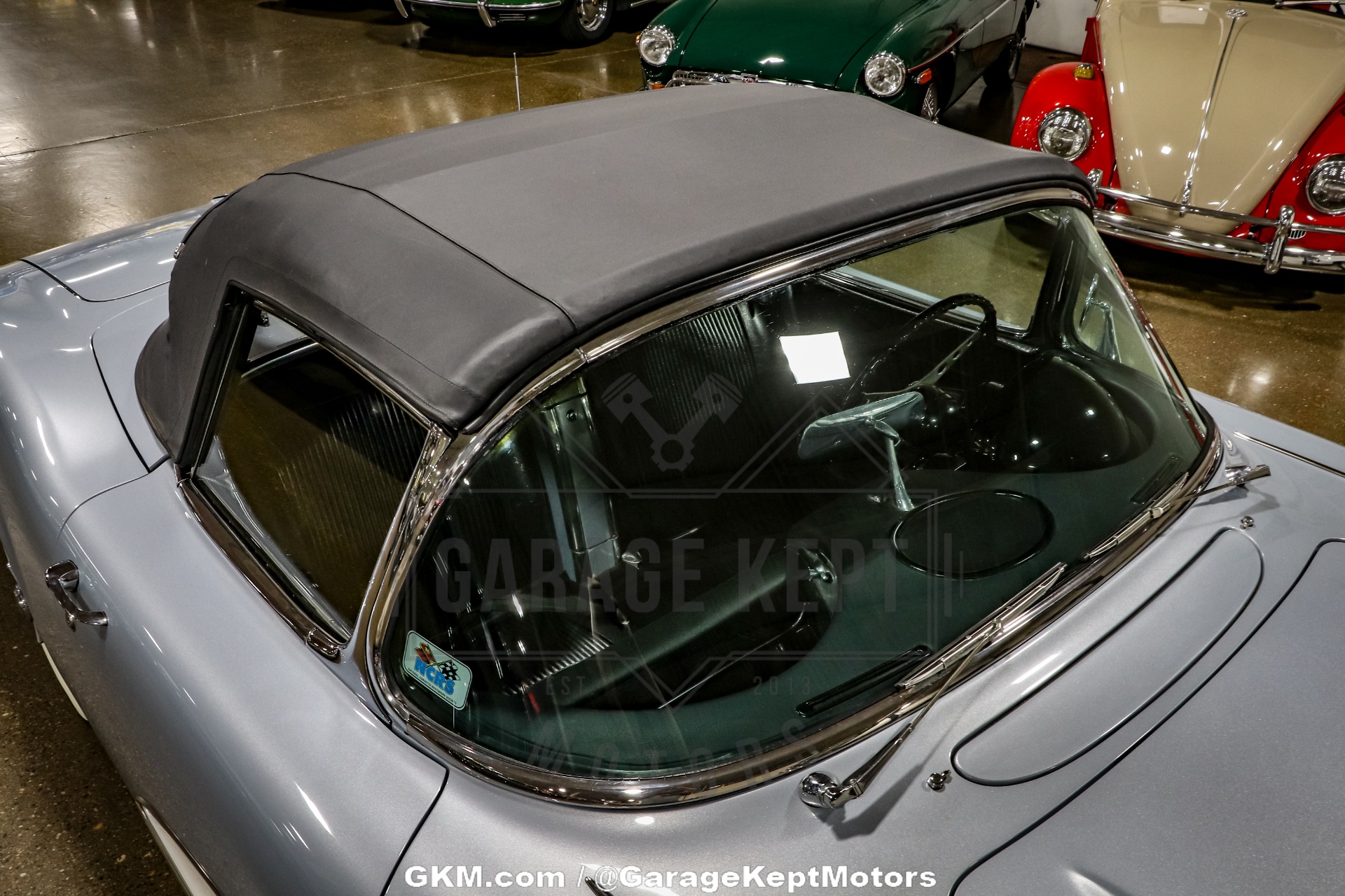 Unknown-Corvette-1961-Silver-Black-20