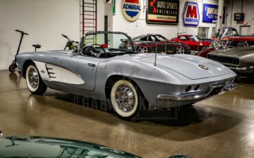 Unknown-Corvette-1961-Silver-Black-22