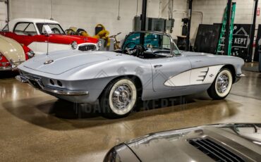 Unknown-Corvette-1961-Silver-Black-23