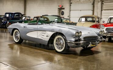 Unknown-Corvette-1961-Silver-Black-25