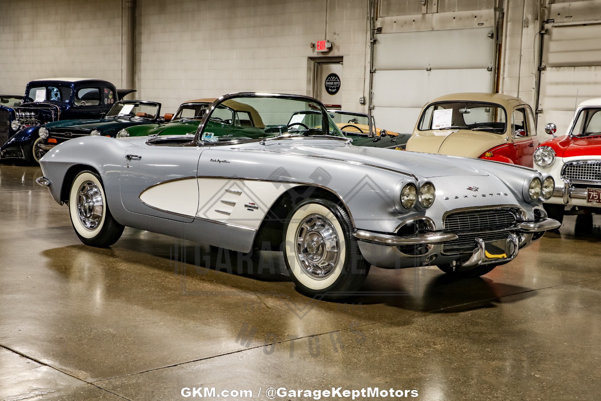 Unknown-Corvette-1961-Silver-Black-25