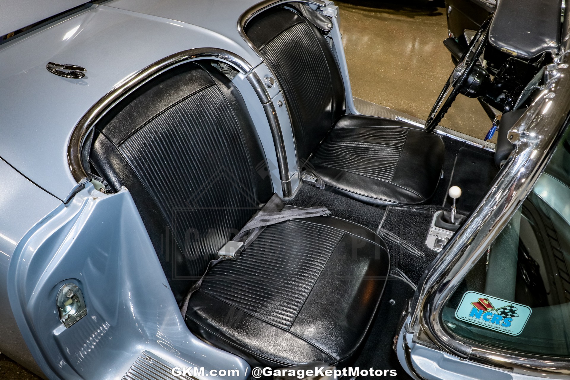 Unknown-Corvette-1961-Silver-Black-27