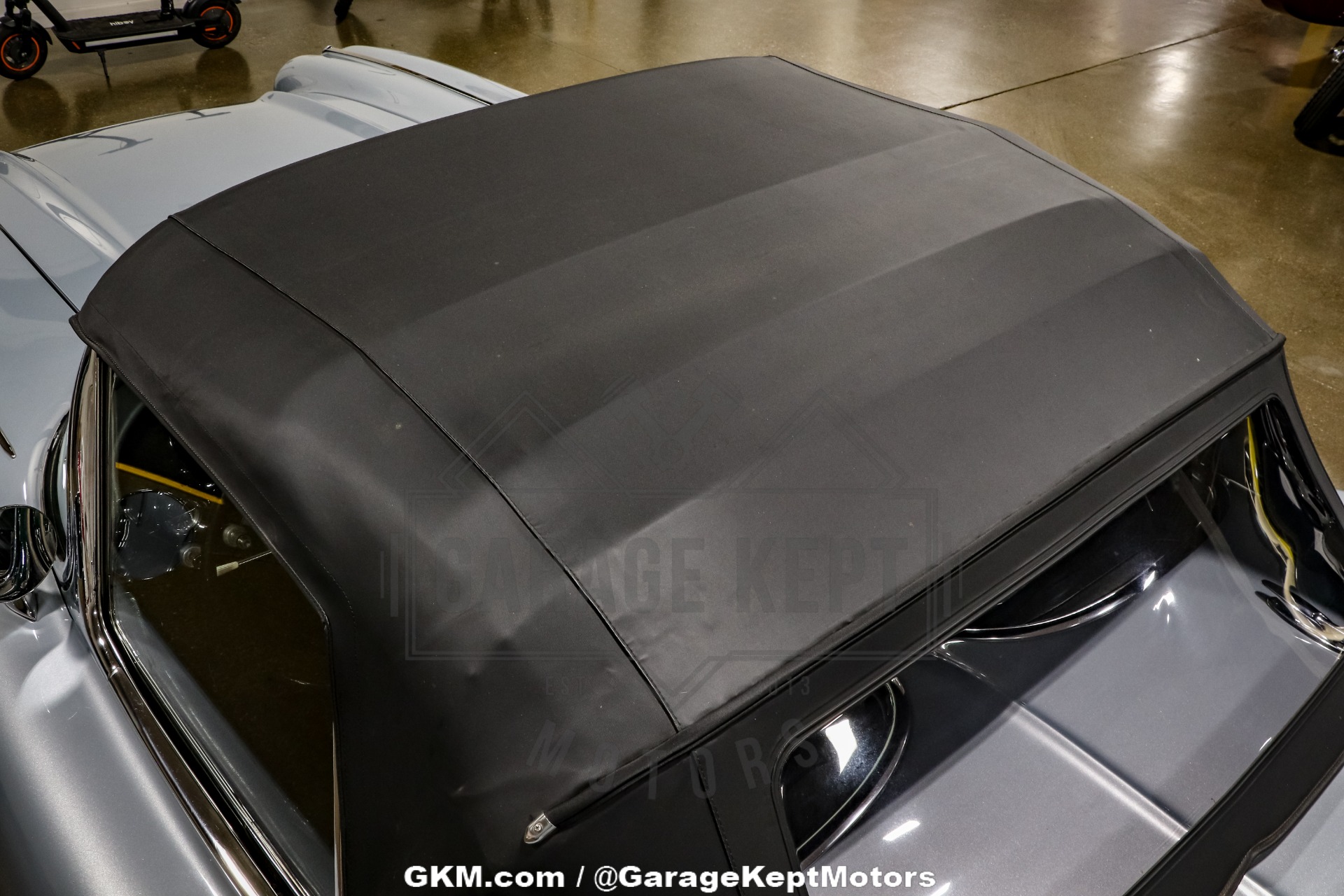 Unknown-Corvette-1961-Silver-Black-33