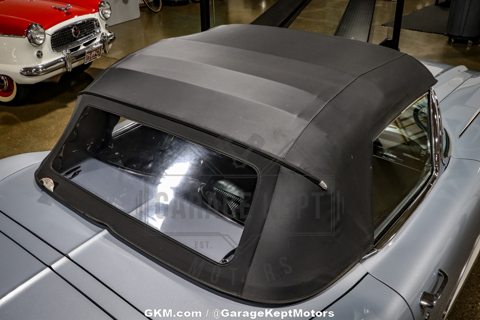 Unknown-Corvette-1961-Silver-Black-35
