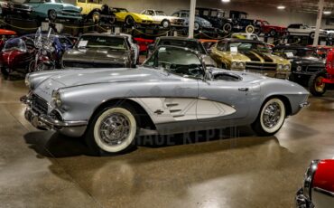 Unknown-Corvette-1961-Silver-Black-38