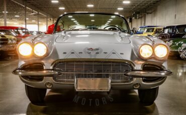 Unknown-Corvette-1961-Silver-Black-42