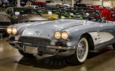 Unknown-Corvette-1961-Silver-Black-43