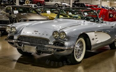 Unknown-Corvette-1961-Silver-Black-44