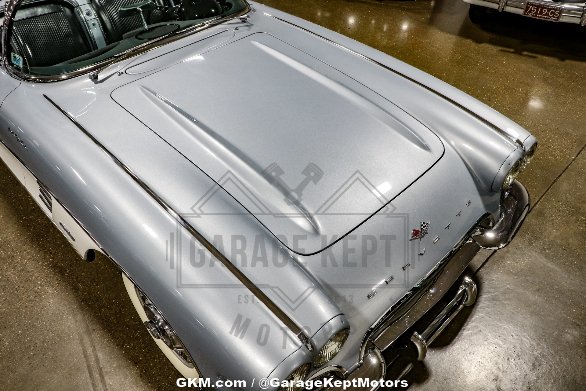 Unknown-Corvette-1961-Silver-Black-6