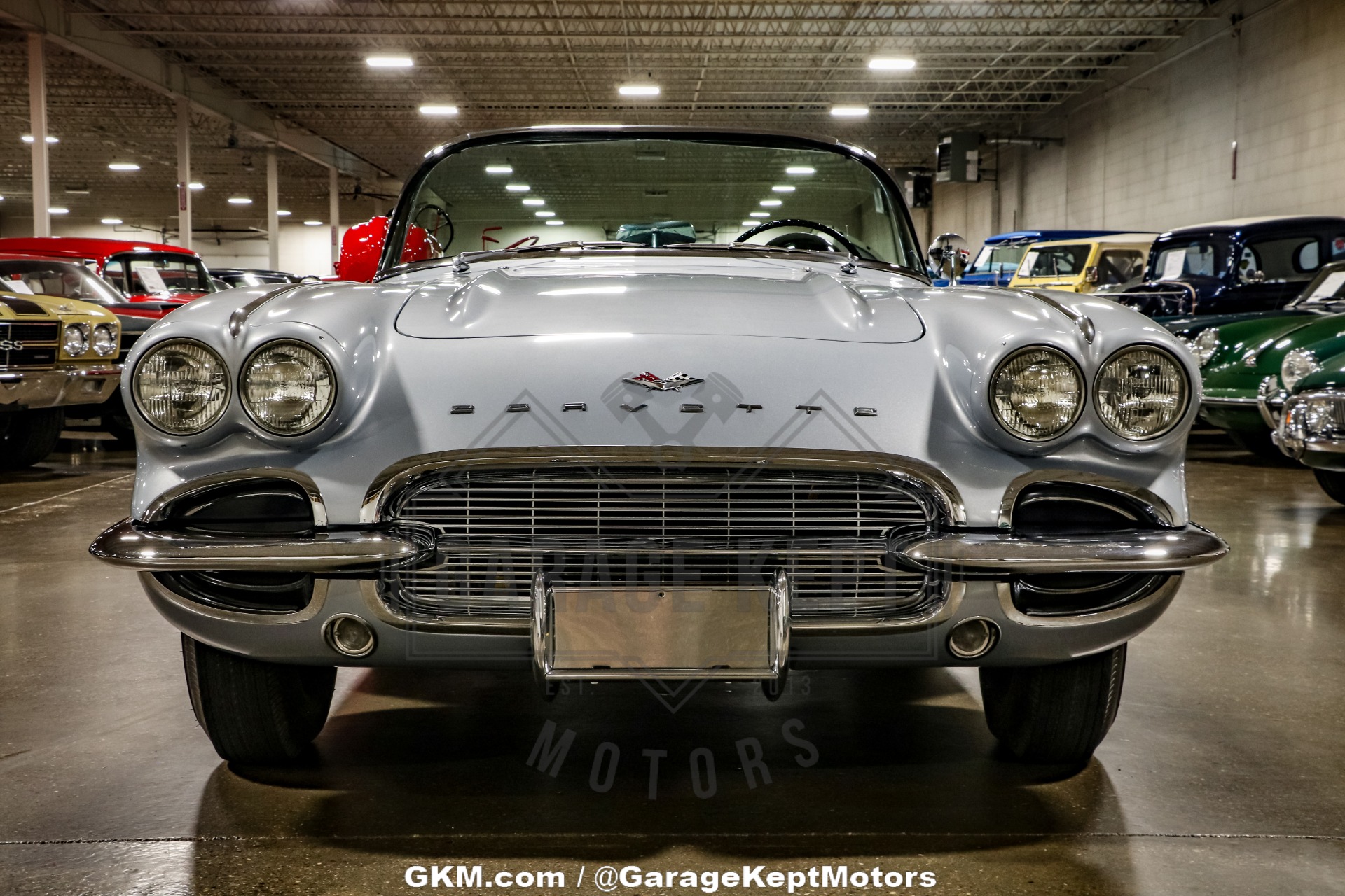 Unknown-Corvette-1961-Silver-Black-7