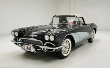 Unknown-Corvette-1961-Tuxedo-Black-Red-1
