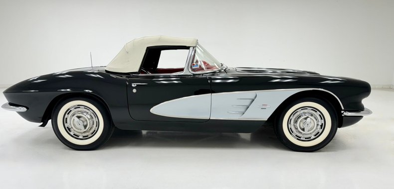 Unknown-Corvette-1961-Tuxedo-Black-Red-17