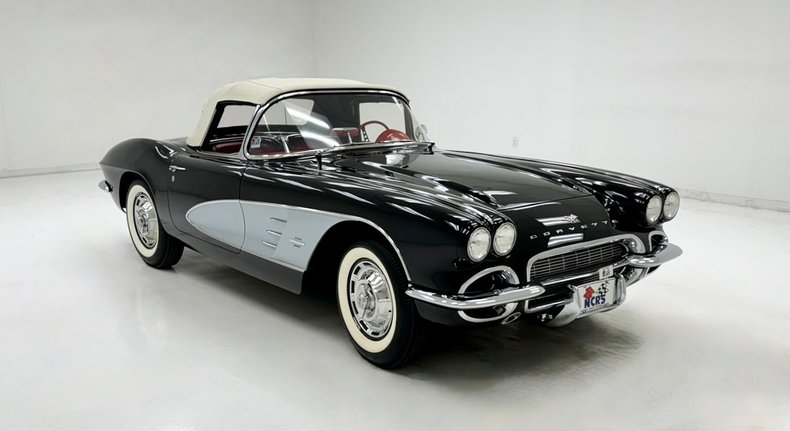 Unknown-Corvette-1961-Tuxedo-Black-Red-18