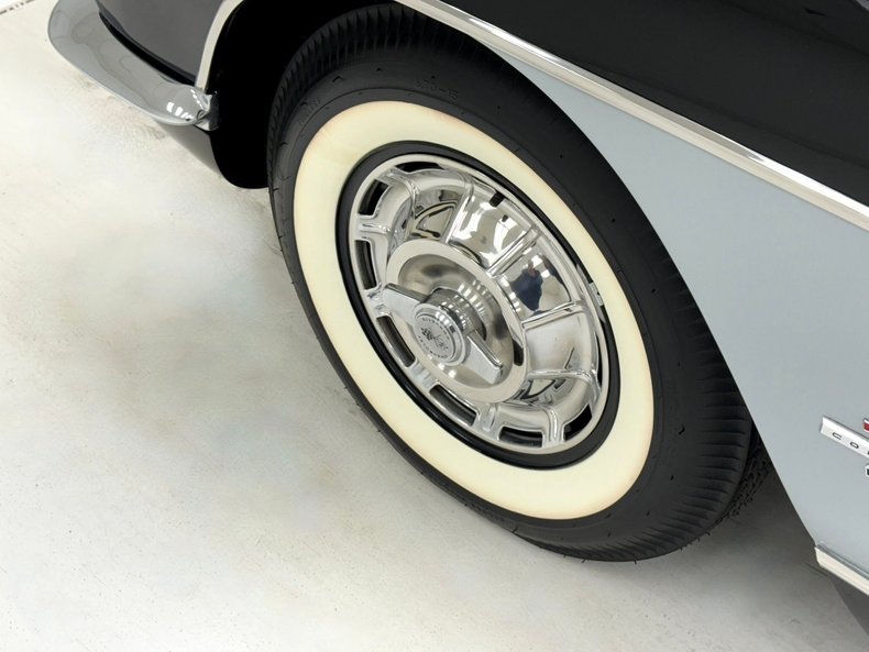 Unknown-Corvette-1961-Tuxedo-Black-Red-22