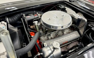 Unknown-Corvette-1961-Tuxedo-Black-Red-34