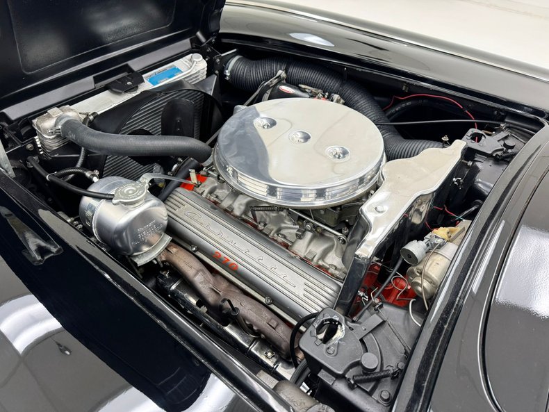 Unknown-Corvette-1961-Tuxedo-Black-Red-35