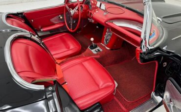 Unknown-Corvette-1961-Tuxedo-Black-Red-45