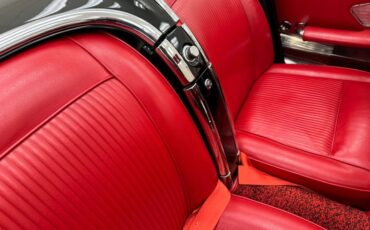 Unknown-Corvette-1961-Tuxedo-Black-Red-46