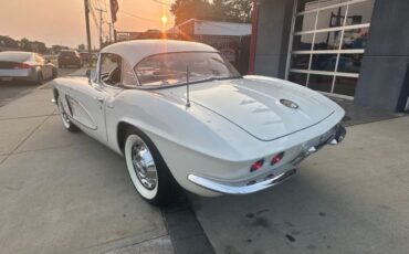 Unknown-Corvette-1961-White-13
