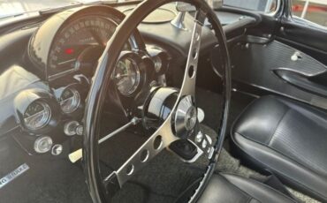 Unknown-Corvette-1961-White-26