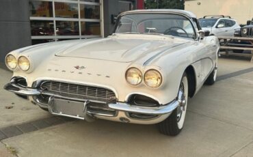 Unknown-Corvette-1961-White-7