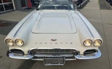 Unknown-Corvette-1961-White-8