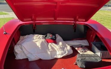 Unknown-Corvette-1961-red-and-white-black-11