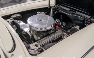 Unknown-Corvette-1962-Ermine-White-Black-34