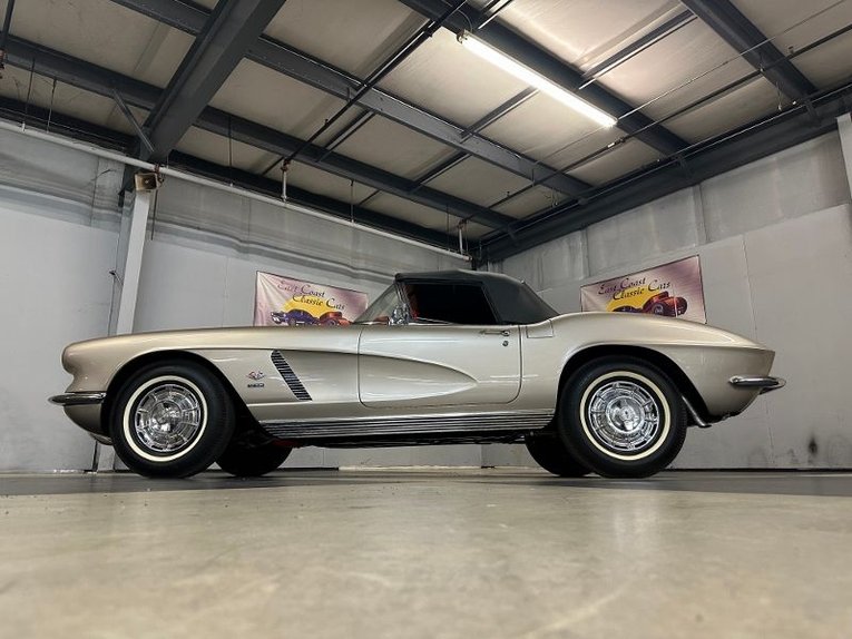 Unknown-Corvette-1962-Fawn-Beige-Red-1