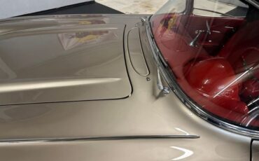 Unknown-Corvette-1962-Fawn-Beige-Red-11