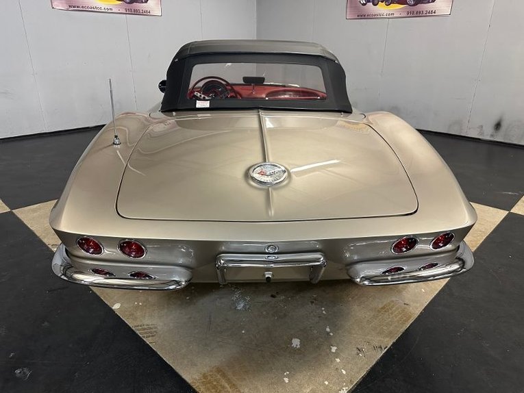 Unknown-Corvette-1962-Fawn-Beige-Red-38