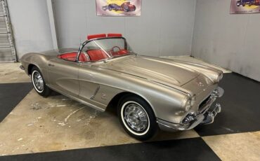 Unknown-Corvette-1962-Fawn-Beige-Red-44