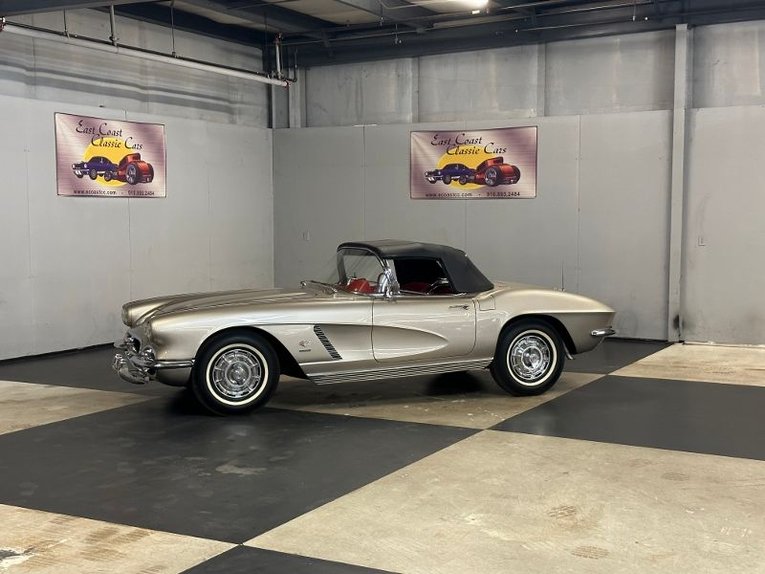 Unknown-Corvette-1962-Fawn-Beige-Red-5