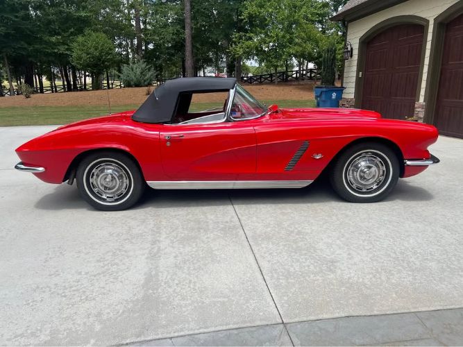 Unknown-Corvette-1962-Red-Red-8