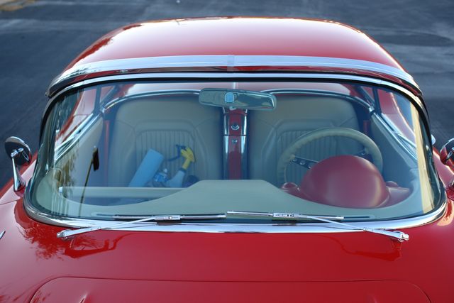Unknown-Corvette-1962-Red-Tan-12