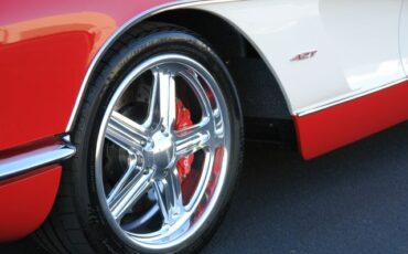 Unknown-Corvette-1962-Red-Tan-15