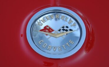 Unknown-Corvette-1962-Red-Tan-17
