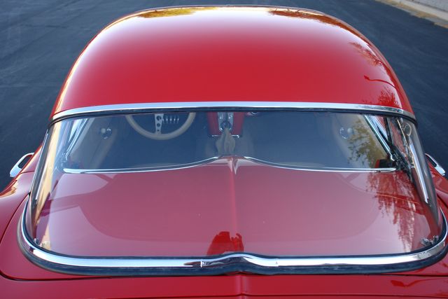 Unknown-Corvette-1962-Red-Tan-18
